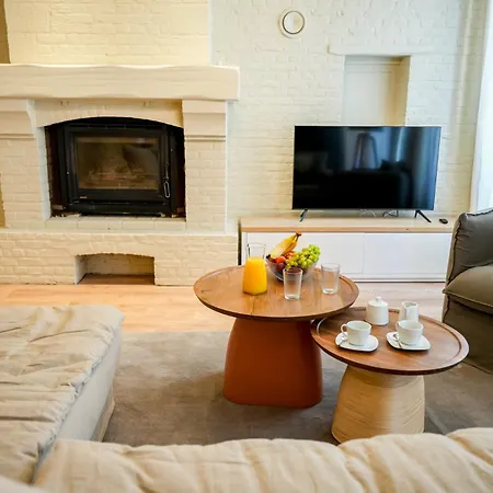 Le Clos De St Val 7 *