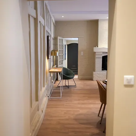 Le Clos De St Val 7 *