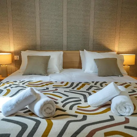 Le Clos De St Val 7 Hébergement de vacances *